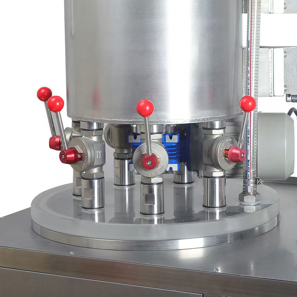6 flask vacuum mixer thumbnail 3