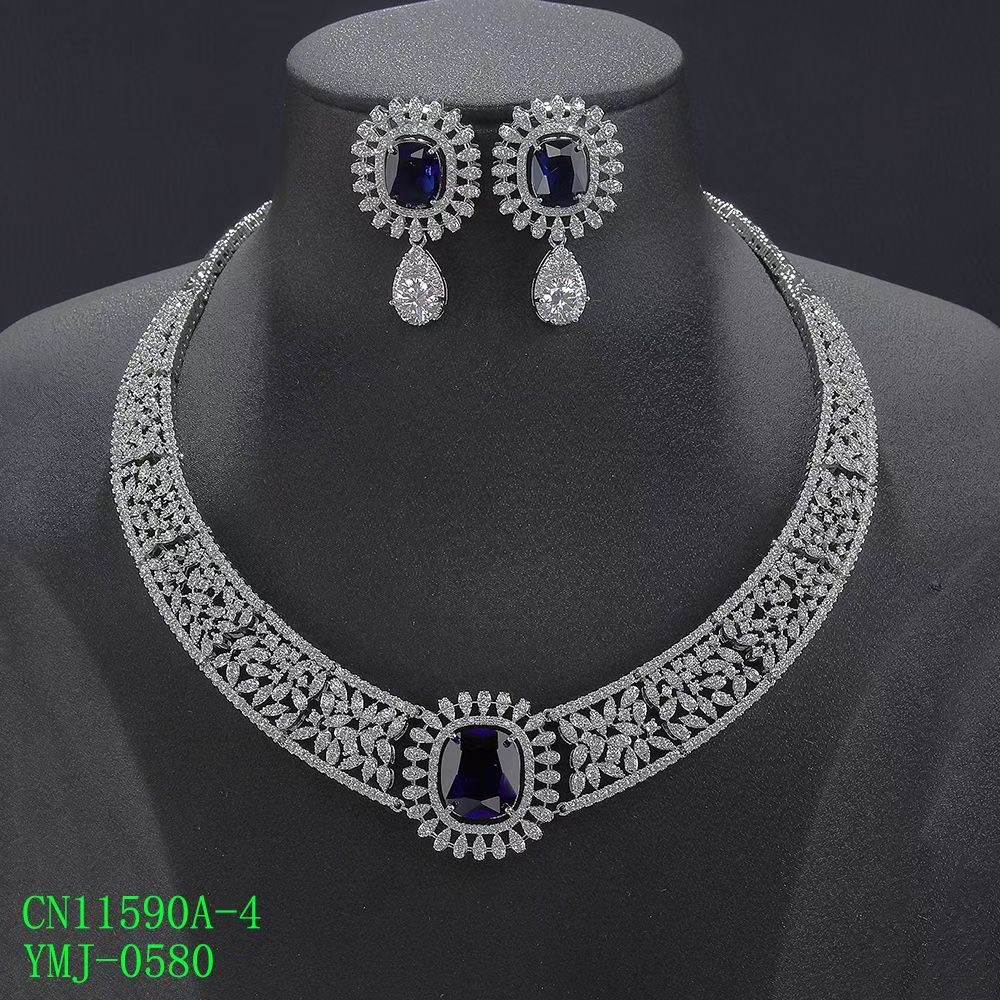 Lattice Floral Mesh & Sunburst Gem Statement Collar Set thumbnail 5
