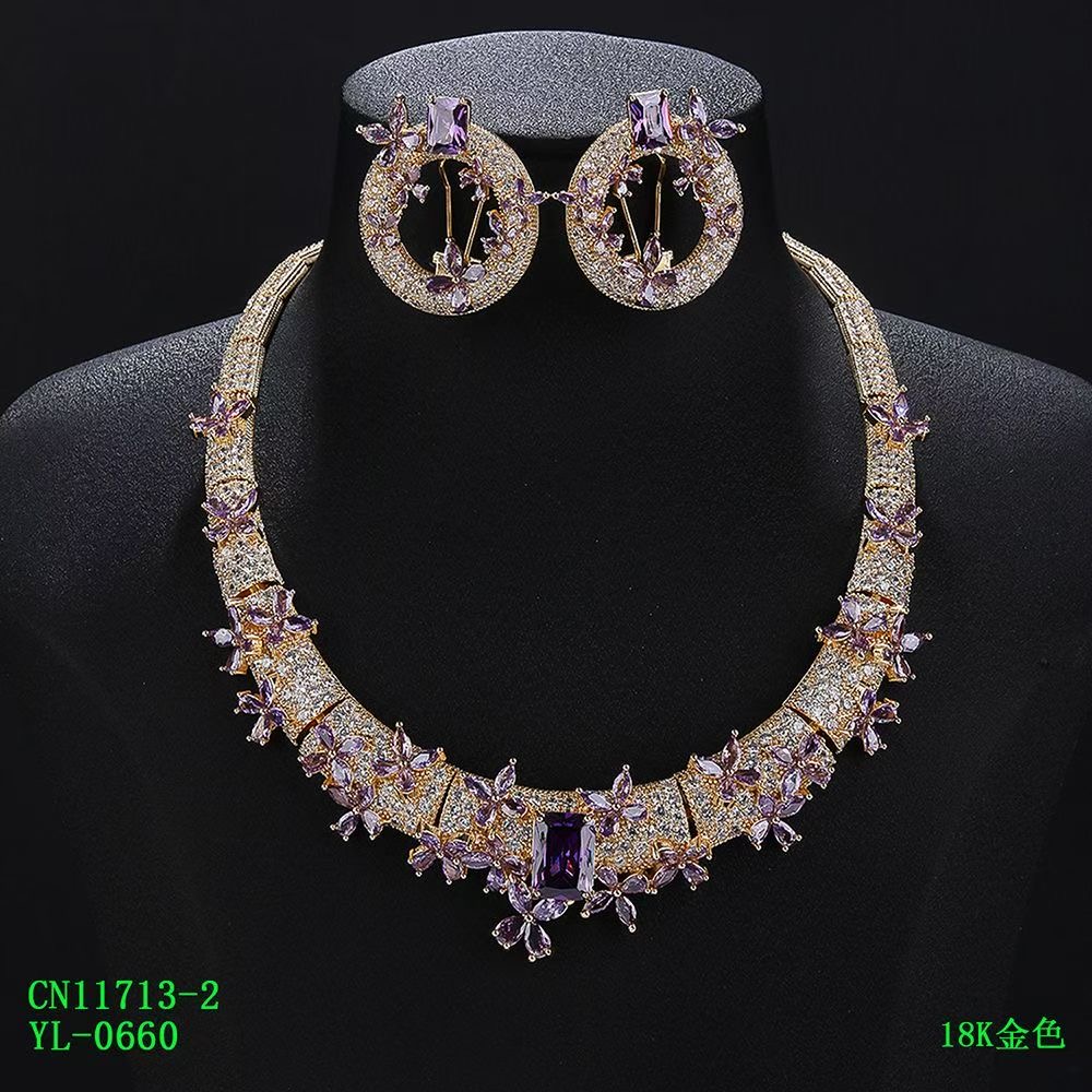 The Crystal Floral Band & Emerald-Cut Centerpiece Collar Set thumbnail 2