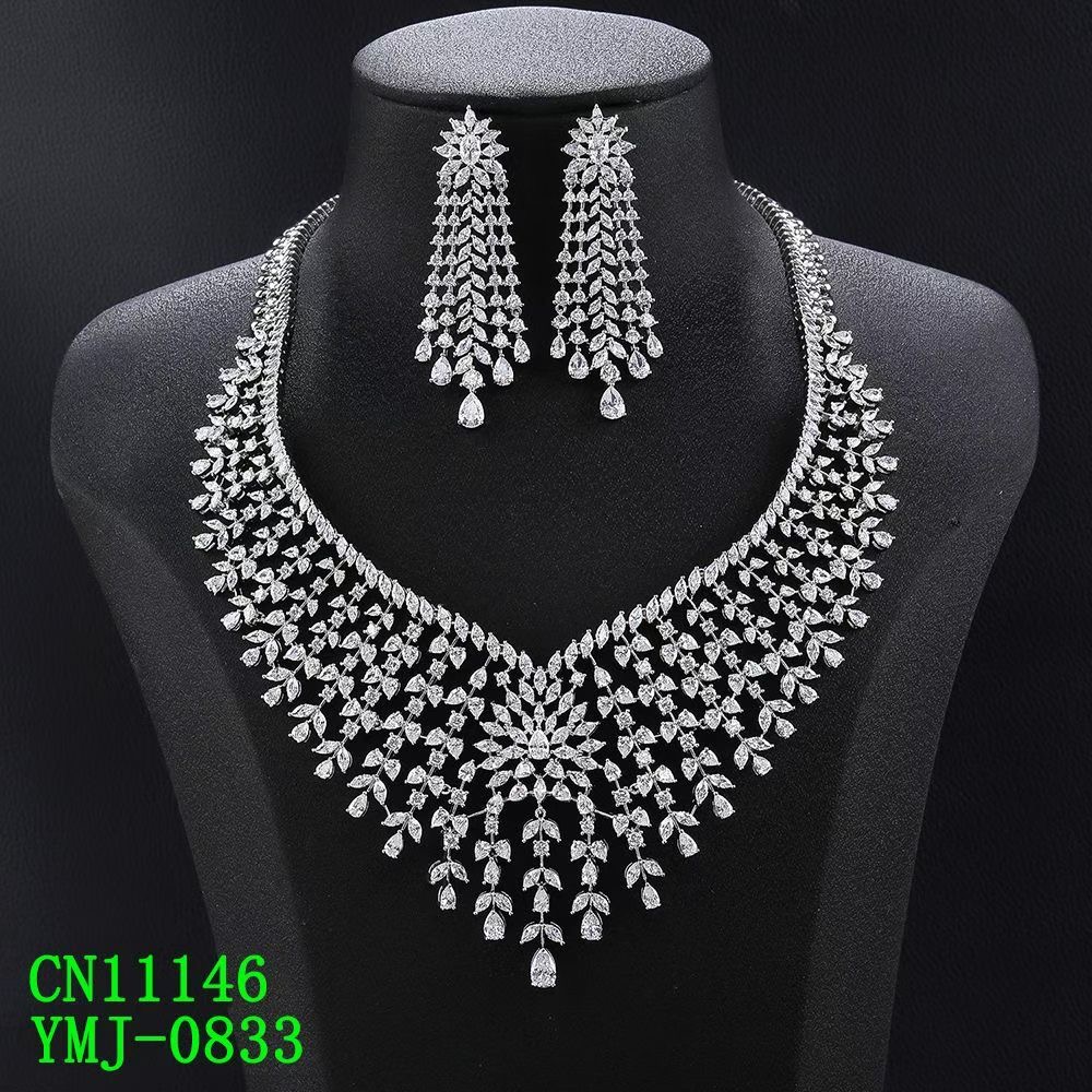 Marquise Leaf Web & Starburst Fringe Bib Set