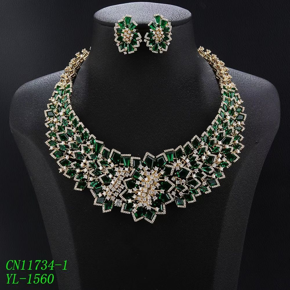 Geometric Champagne Gem Mosaic Bib Set thumbnail 3