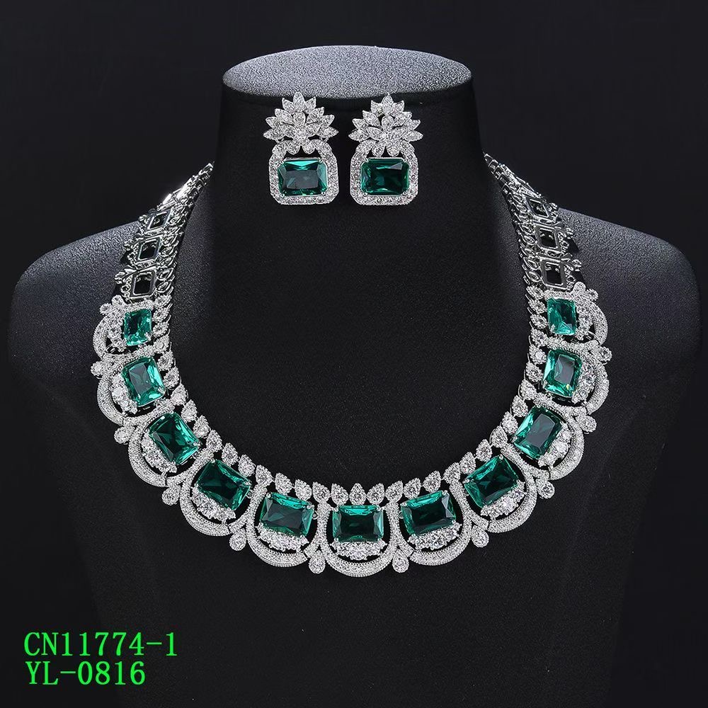 Regal Scallop Statement Jewelry Set thumbnail 2