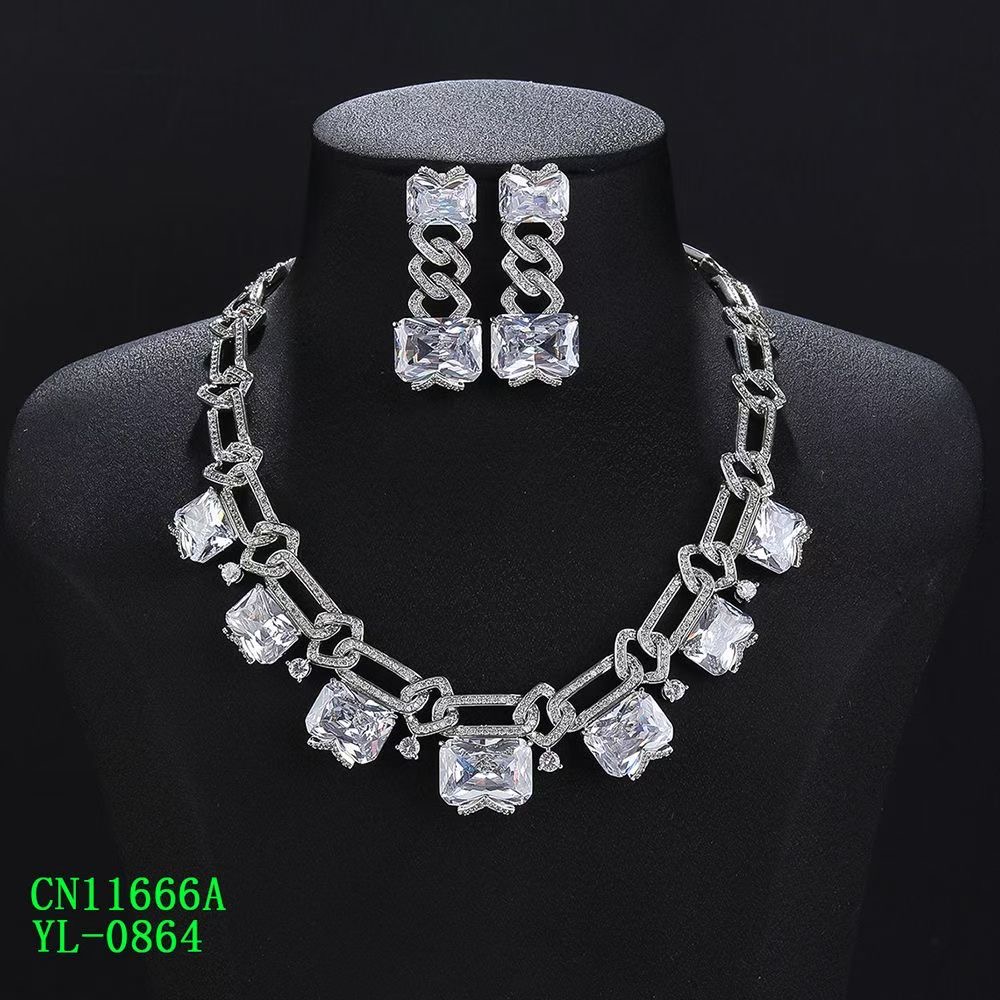 Chain Link Grand Statement Jewelry Set thumbnail 4