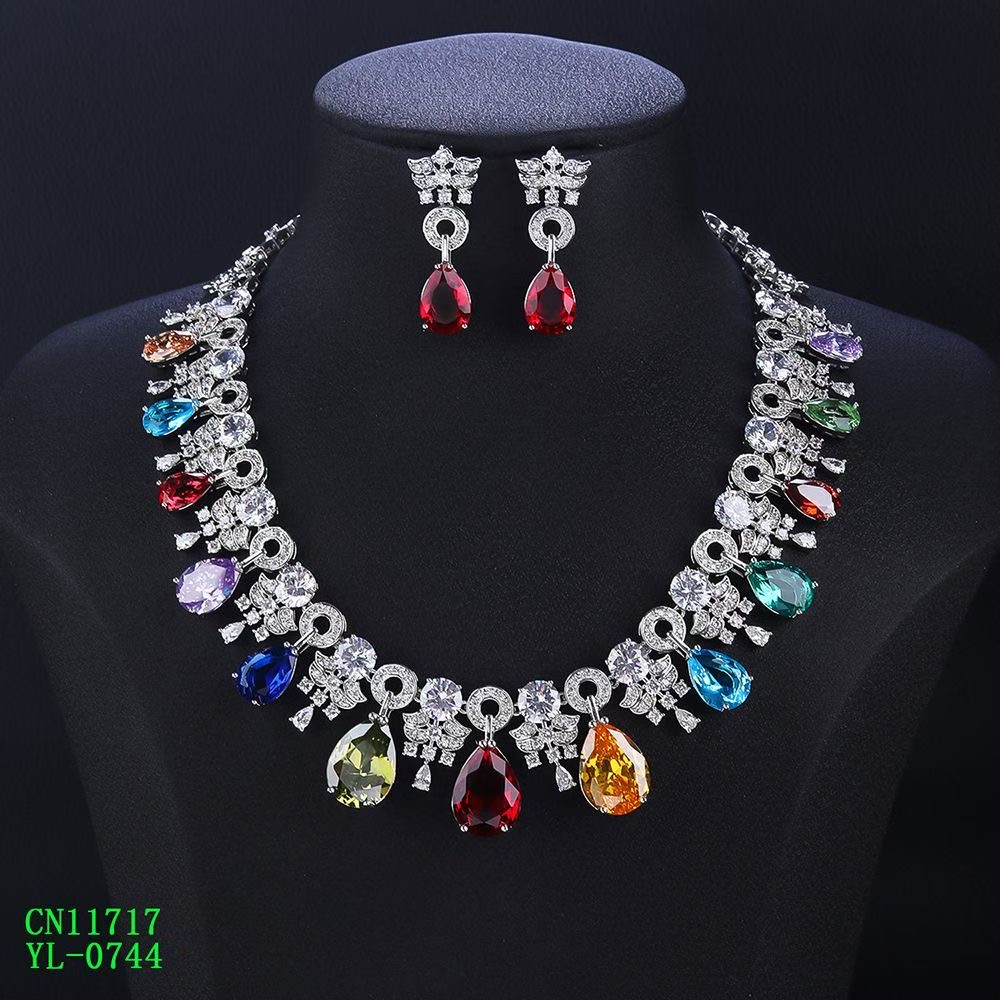 Royal Teardrop Floral Statement Jewelry Set thumbnail 5