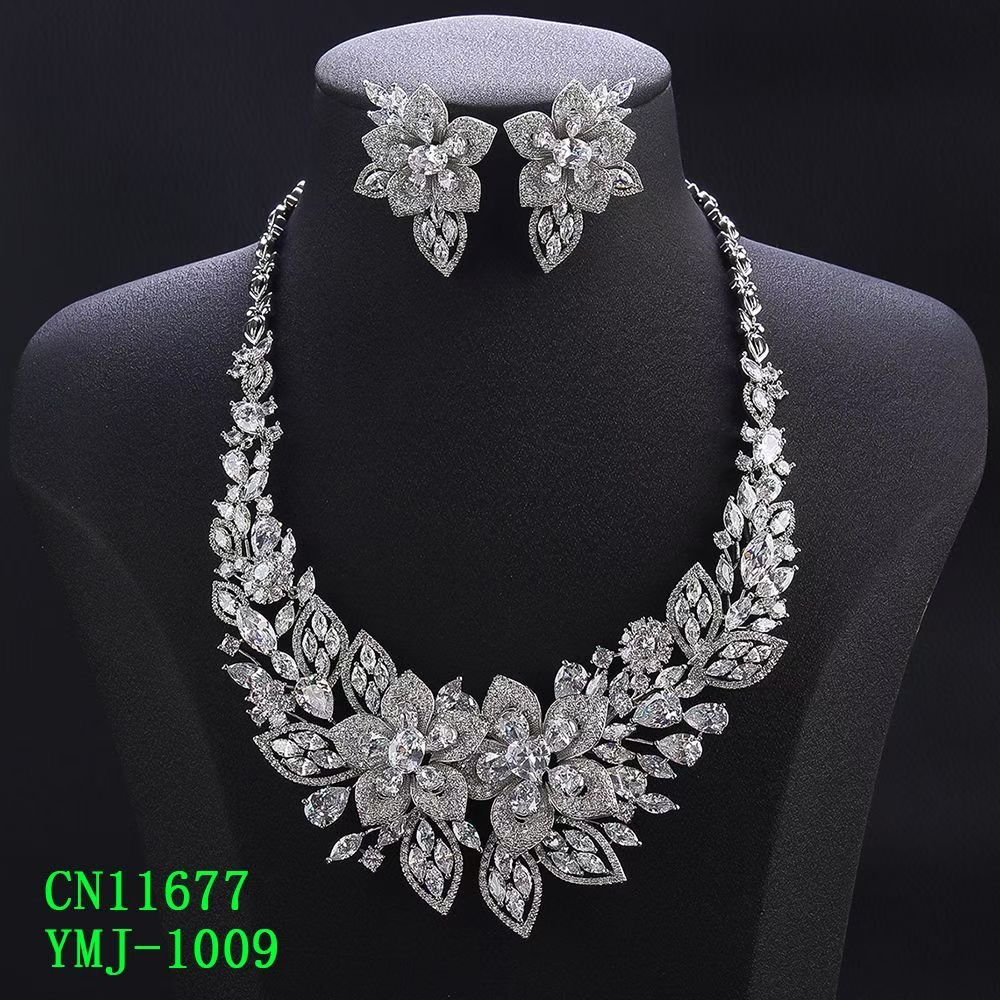 Blooming Floral Bib Statement Jewelry Set